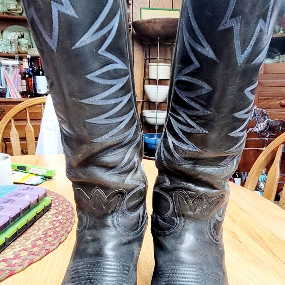 Men's cowboy boots